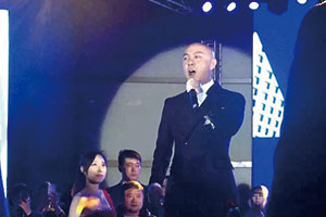 上海明星經(jīng)紀公司